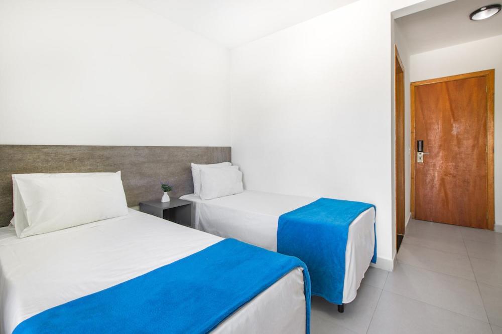 Hotel Cajueiro Гуаружа Экстерьер фото